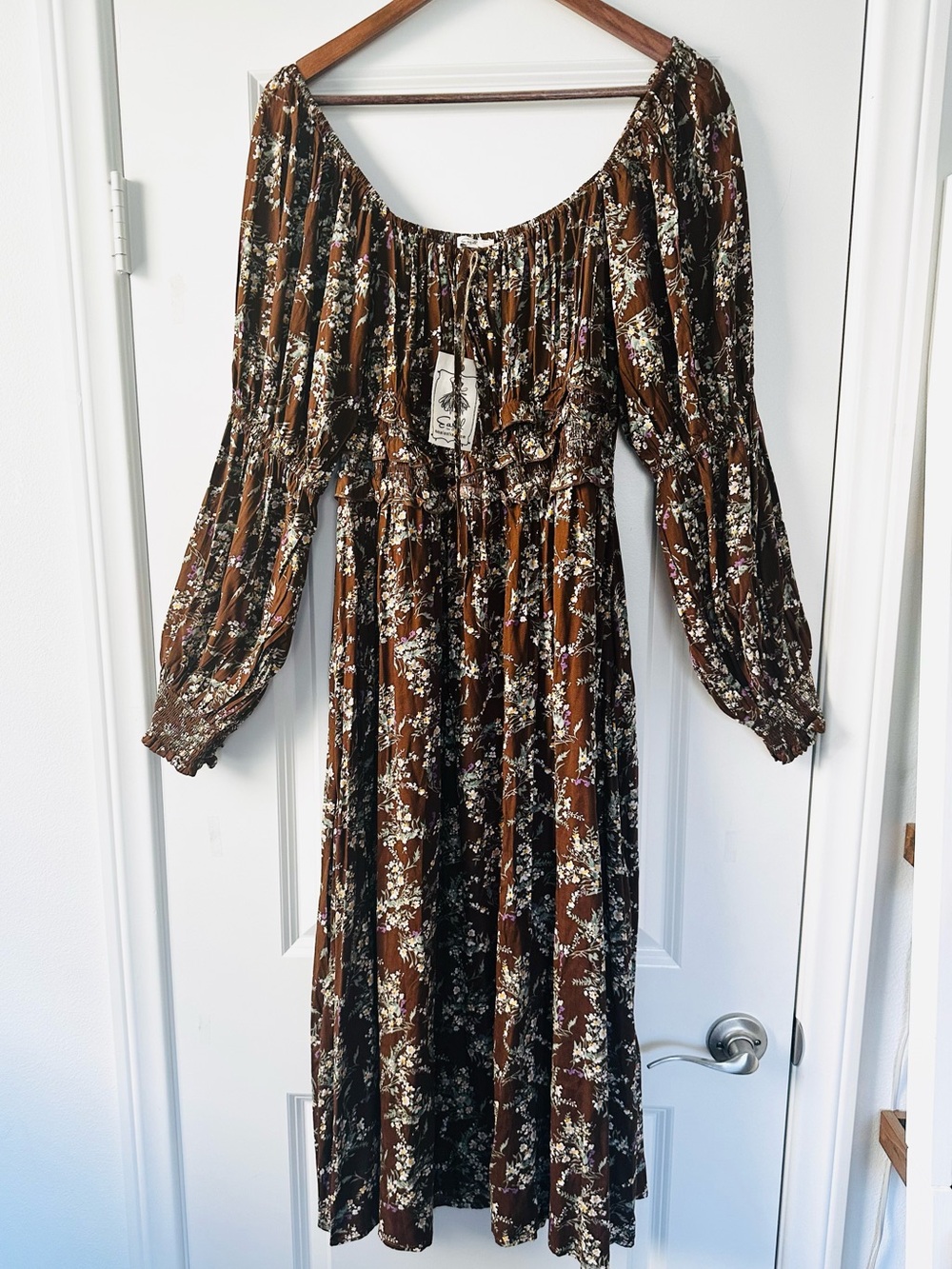 easel ruffle peasant Brown Floral Off-Shoulder Maxi Dress large
